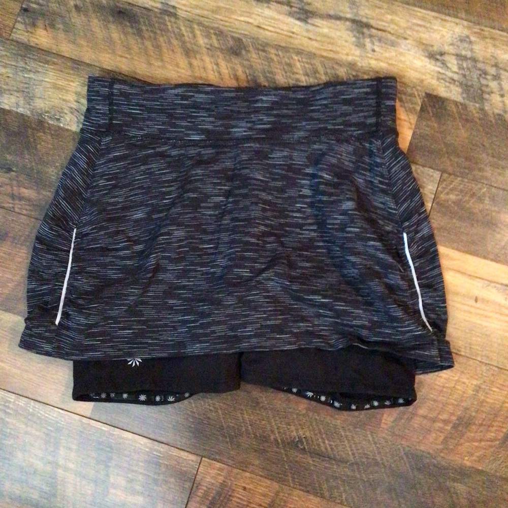 Athleta Black White Tennis Running Skirt with Shorts Skort S